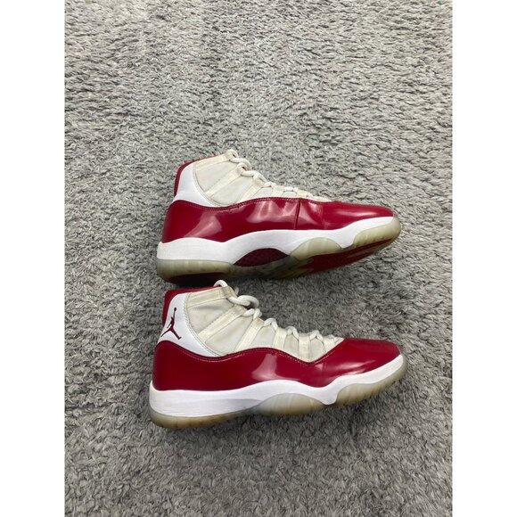 Nike Air Jordan 11 Retro High Cherry Varsity Red Men 9 Sneakers CT8012-116 - Picture 4 of 9
